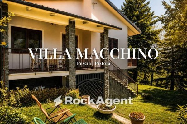casa indipendente in vendita a Pescia