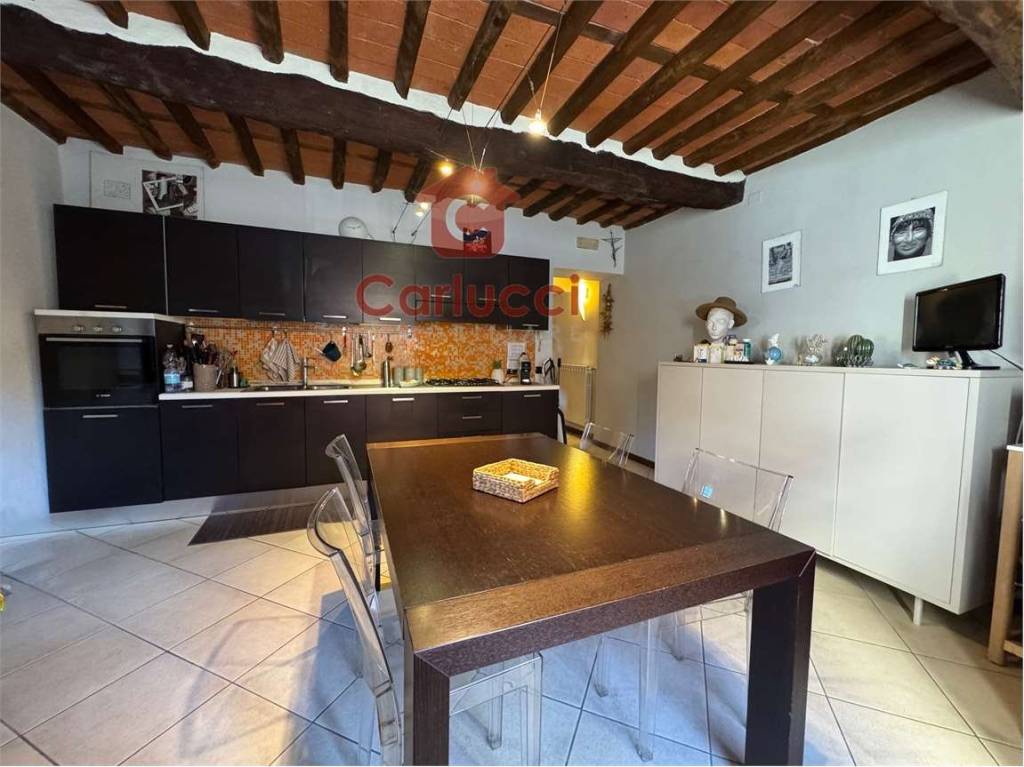 appartamento in vendita a Pescia in zona Veneri