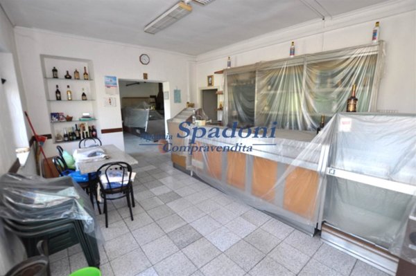 appartamento in vendita a Pescia in zona Castellare