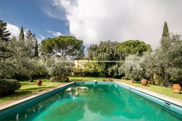 casa indipendente in vendita a Pescia in zona Collodi