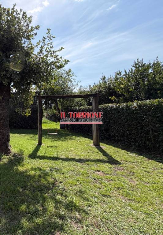 casa indipendente in vendita a Pescia in zona Veneri