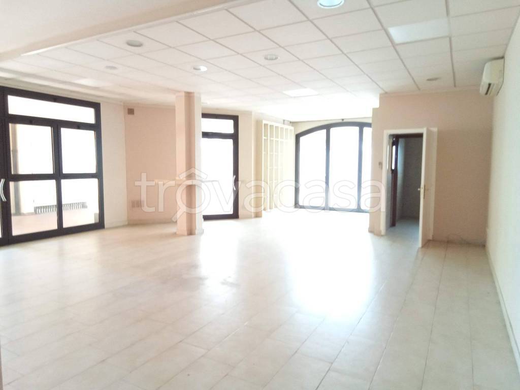 locale di sgombero in vendita a Pieve a Nievole