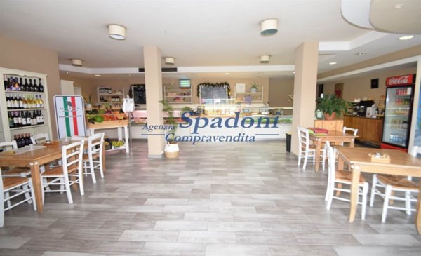 negozio in vendita a Pieve a Nievole