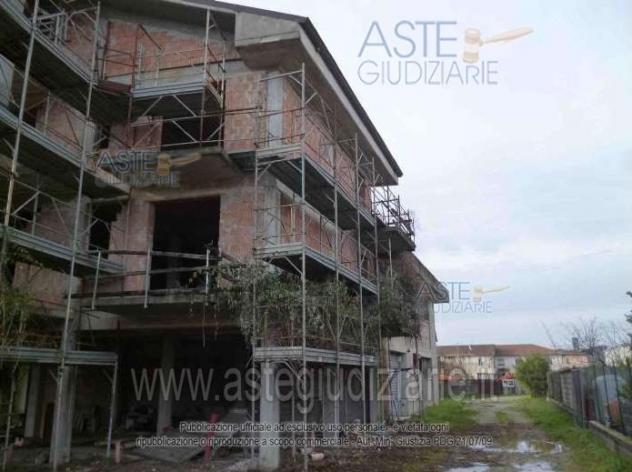 locale di sgombero in vendita a Pieve a Nievole