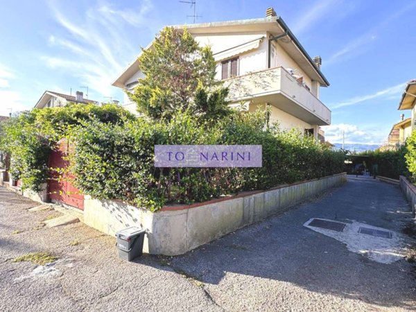 casa indipendente in vendita a Pieve a Nievole in zona Poggetto