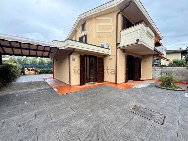 casa indipendente in vendita a Pieve a Nievole in zona Poggetto