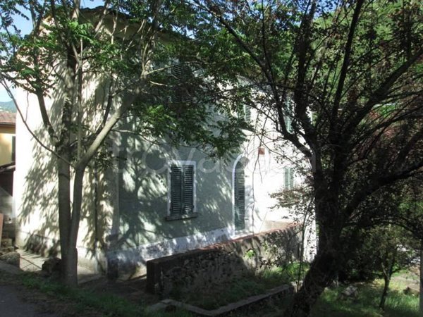casa indipendente in vendita a Pistoia in zona Valdibure