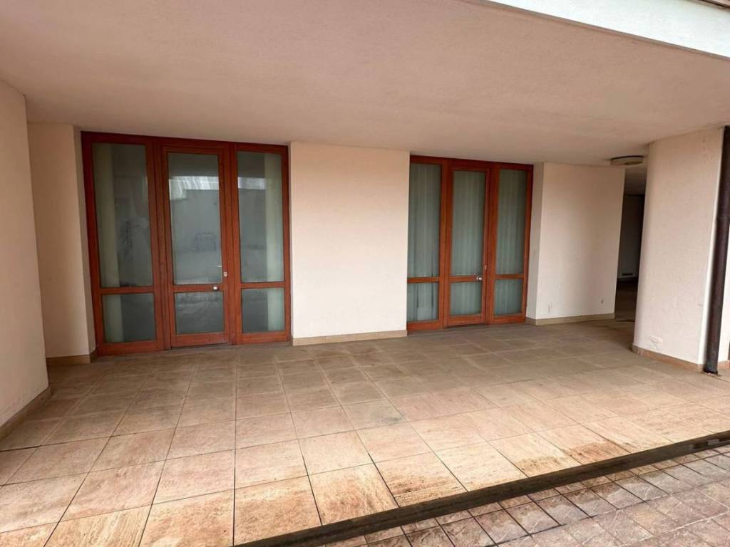 negozio in vendita a Pistoia