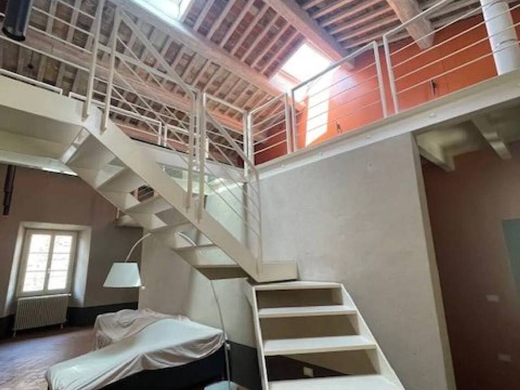 appartamento in vendita a Pistoia in zona Centro Città