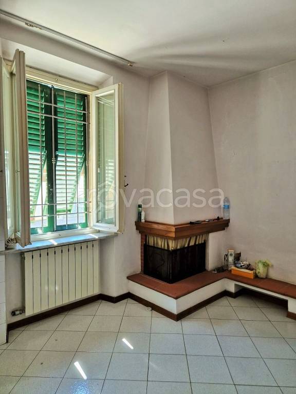 casa indipendente in vendita a Pistoia in zona Spazzavento