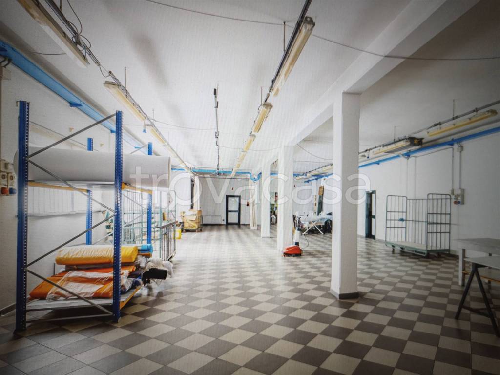 casa indipendente in vendita a Pistoia in zona Bottegone