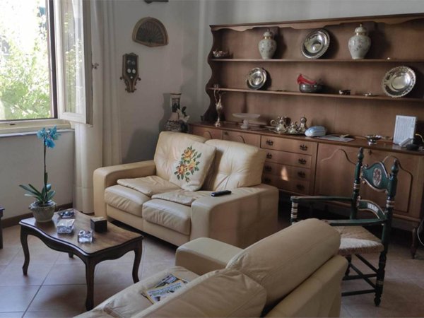 casa indipendente in vendita a Pistoia in zona Centro Città