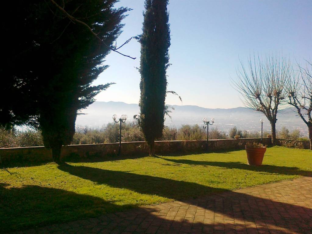casa indipendente in vendita a Pistoia