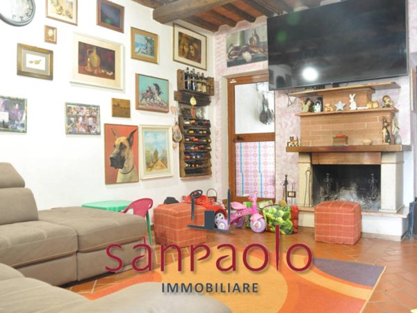 casa indipendente in vendita a Pistoia in zona Sammommè
