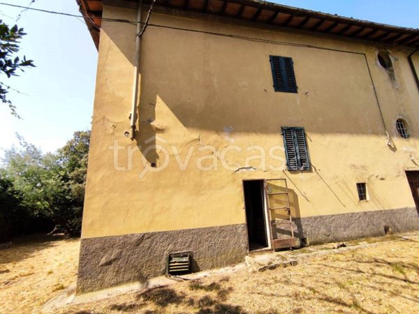 casa indipendente in vendita a Pistoia in zona Centro Città