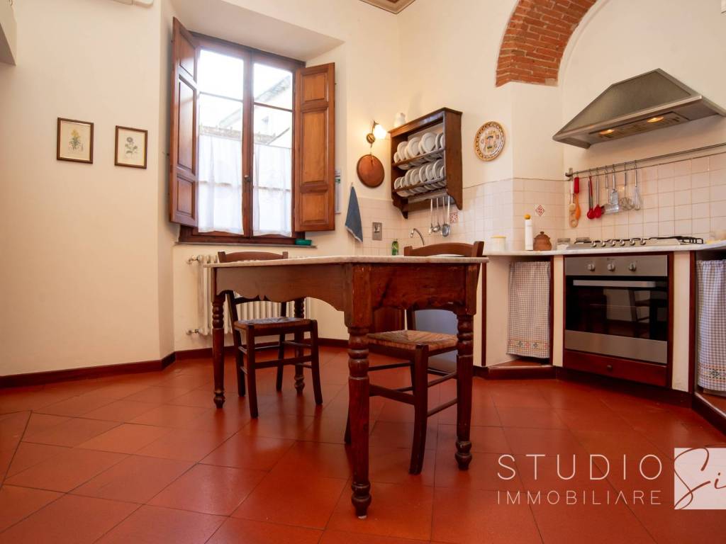 appartamento in vendita a Pistoia in zona Centro Città