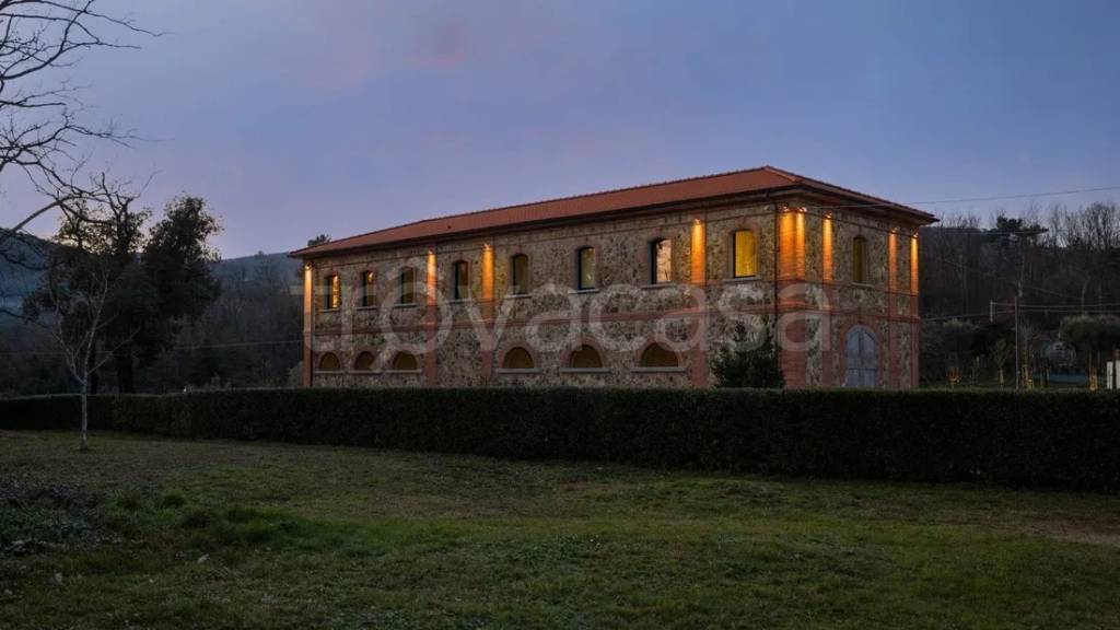 casa indipendente in vendita a Pistoia