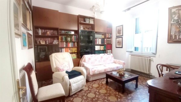 casa indipendente in vendita a Pistoia