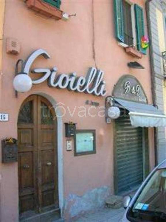 negozio in vendita a Pistoia