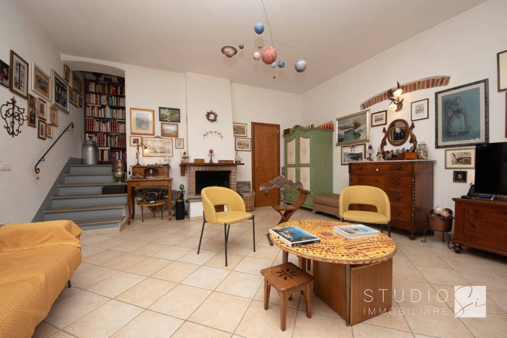 casa indipendente in vendita a Pistoia