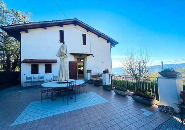 casa indipendente in vendita a Pistoia in zona La Cugna