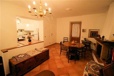 casa indipendente in vendita a Pistoia