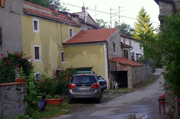 casa indipendente in vendita a Pistoia