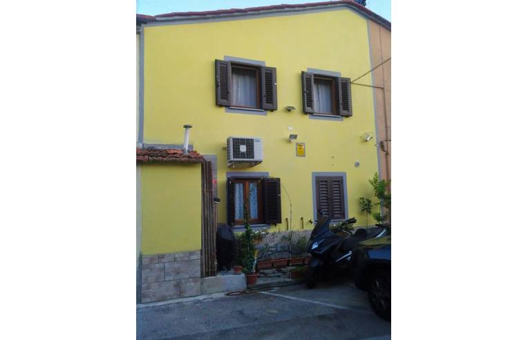 casa indipendente in vendita a Pistoia