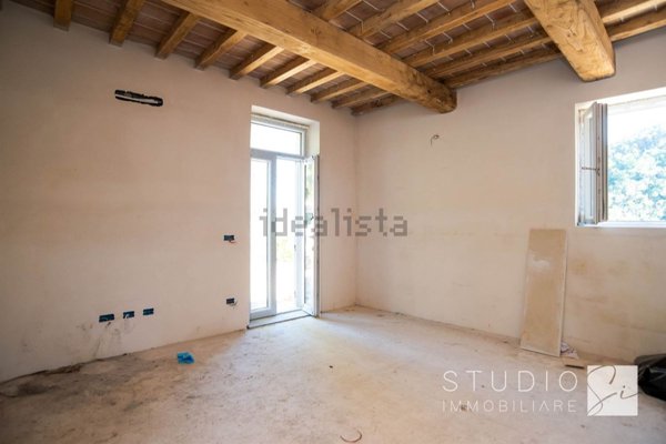 pentavano in vendita a Pistoia in zona Pontelungo