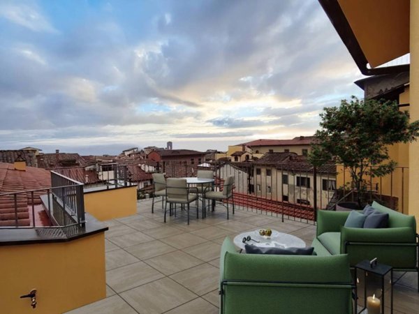 appartamento in vendita a Pistoia in zona Centro Città