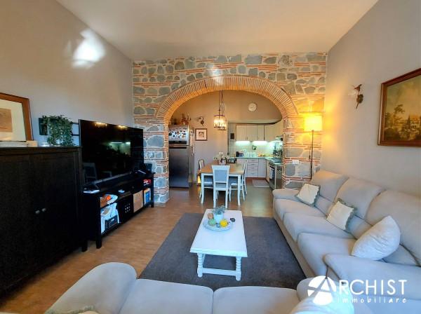 casa indipendente in vendita a Pistoia in zona Spazzavento