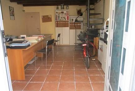 ufficio in vendita a Pistoia