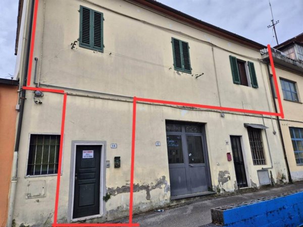 casa indipendente in vendita a Pistoia in zona Centro Città