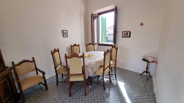 casa indipendente in vendita a Pistoia in zona Centro Città