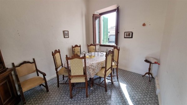 casa indipendente in vendita a Pistoia in zona Centro Città