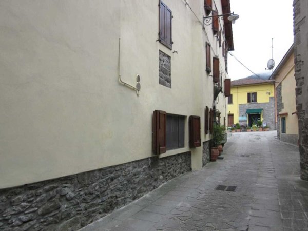appartamento in vendita a Pistoia in zona Spedaletto