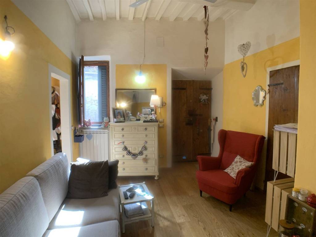 appartamento in vendita a Pistoia in zona Centro Città