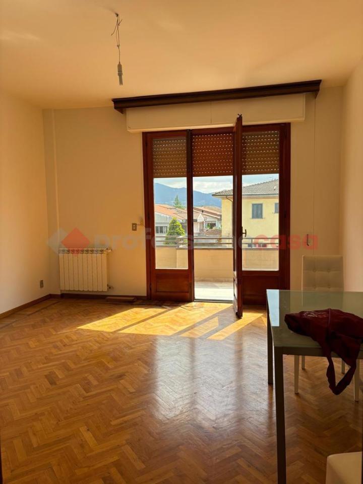appartamento in vendita a Pistoia in zona Bottegone