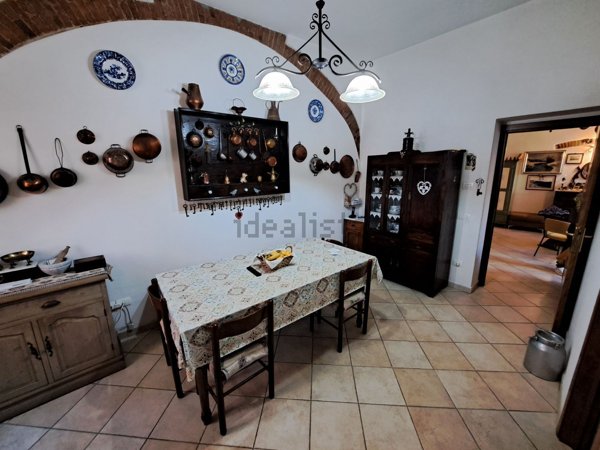 casa indipendente in vendita a Pistoia