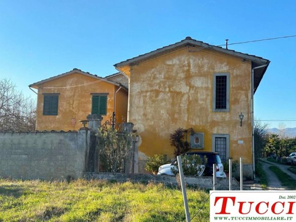 casa indipendente in vendita a Pistoia