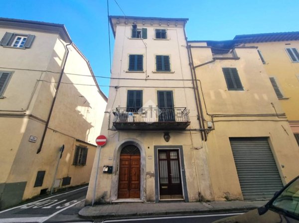 appartamento in vendita a Pistoia in zona Centro Città