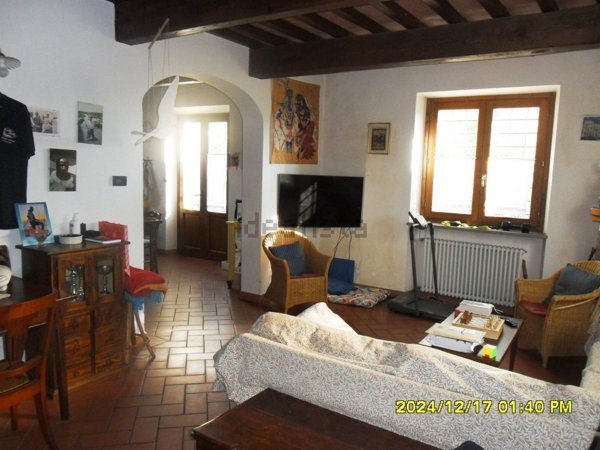 casa indipendente in vendita a Pistoia in zona Pontelungo