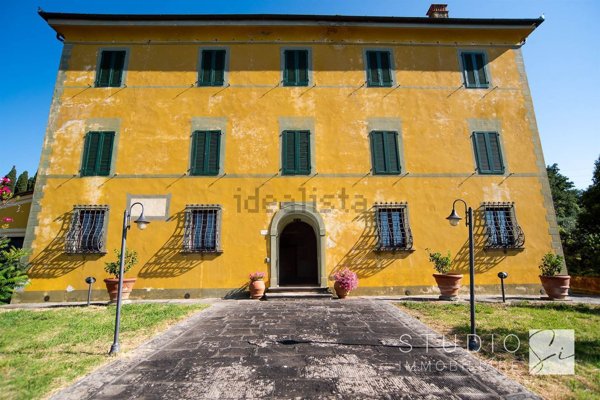 villa in vendita a Pistoia in zona Spazzavento