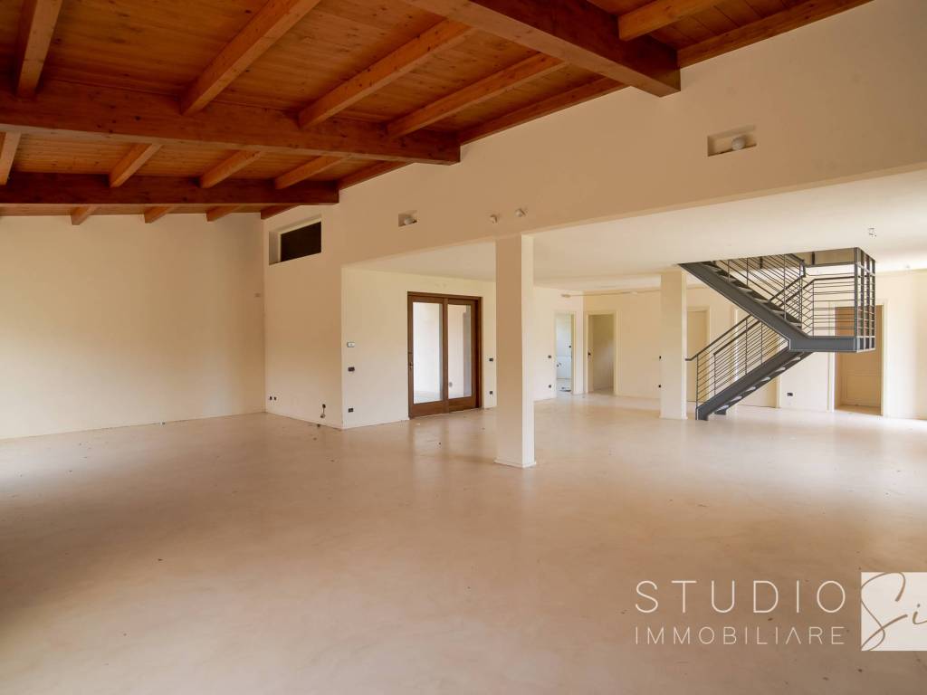 casa indipendente in vendita a Pistoia in zona Arcigliano
