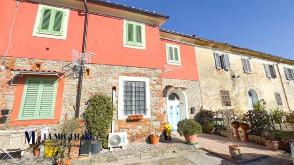 appartamento in vendita a Pistoia in zona Centro Città