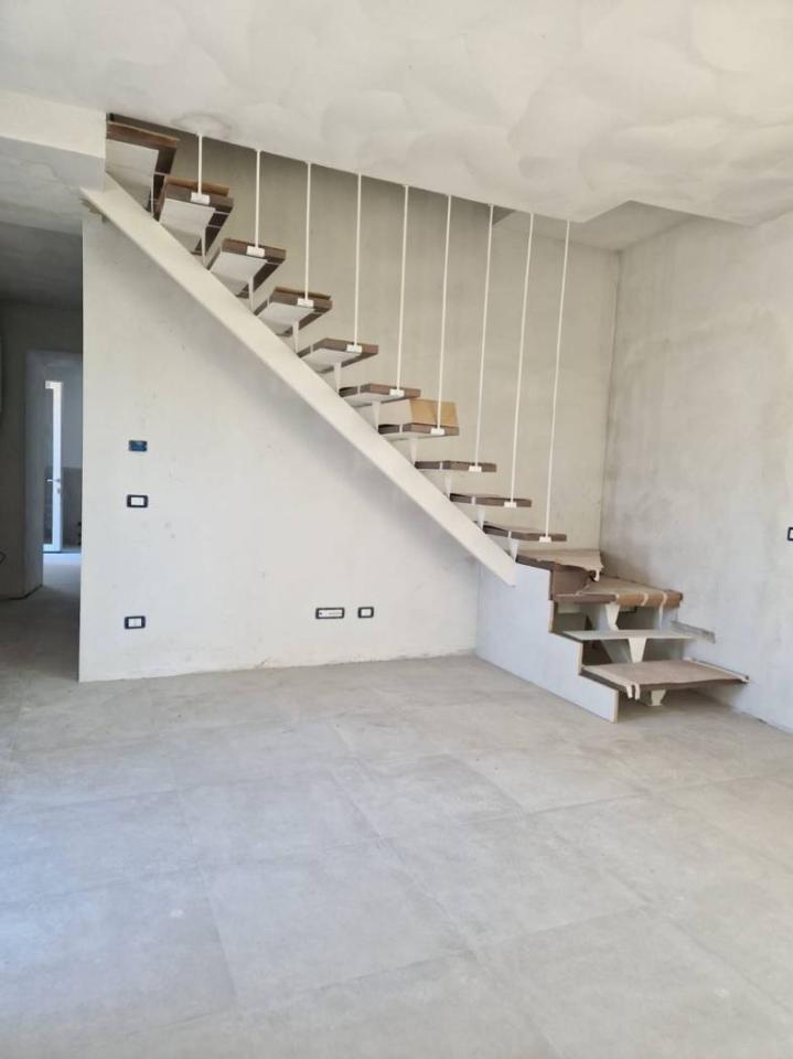 casa indipendente in vendita a Pistoia in zona Spazzavento