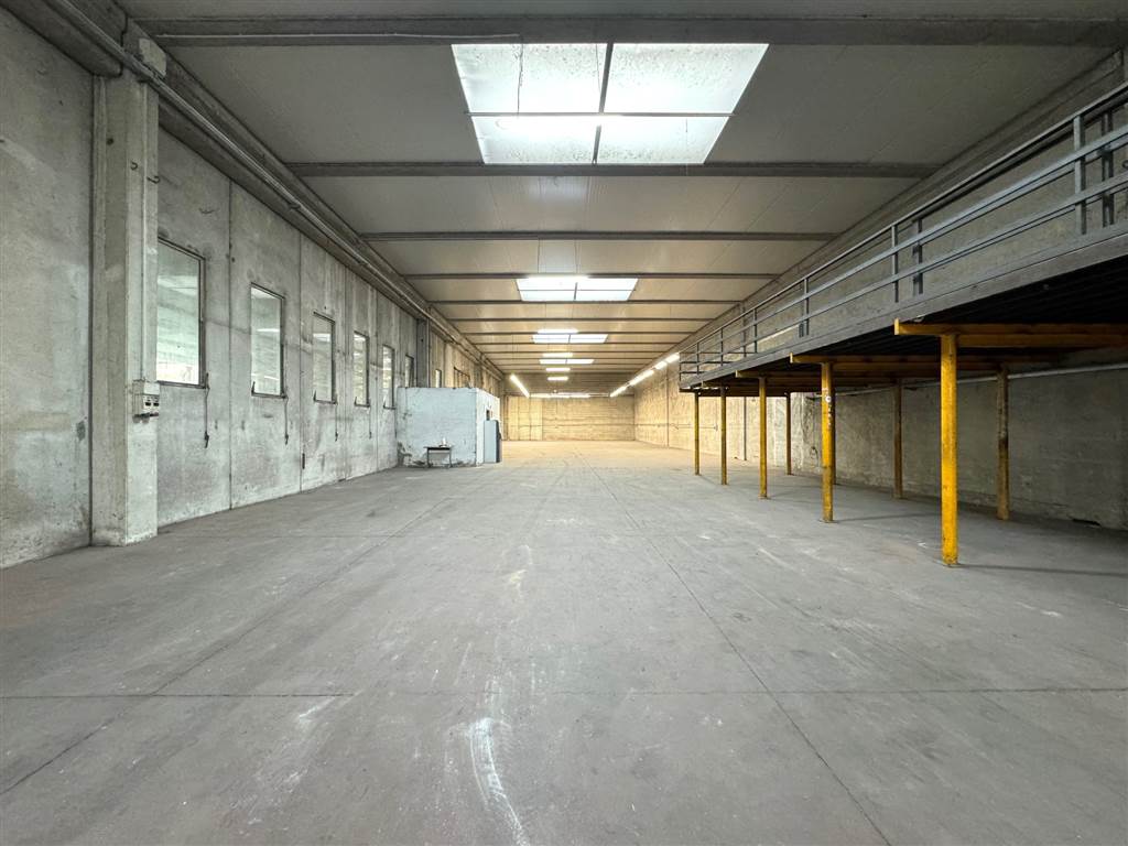 ufficio in vendita a Pistoia in zona Centro Città