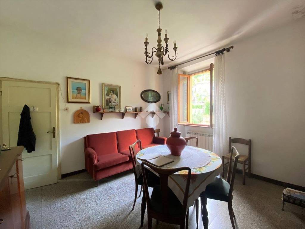 appartamento in vendita a Pistoia in zona Cireglio
