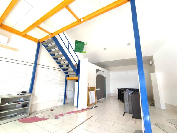 negozio in vendita a Pistoia