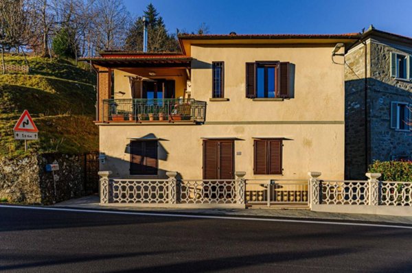 appartamento in vendita a Pistoia in zona Le Piastre